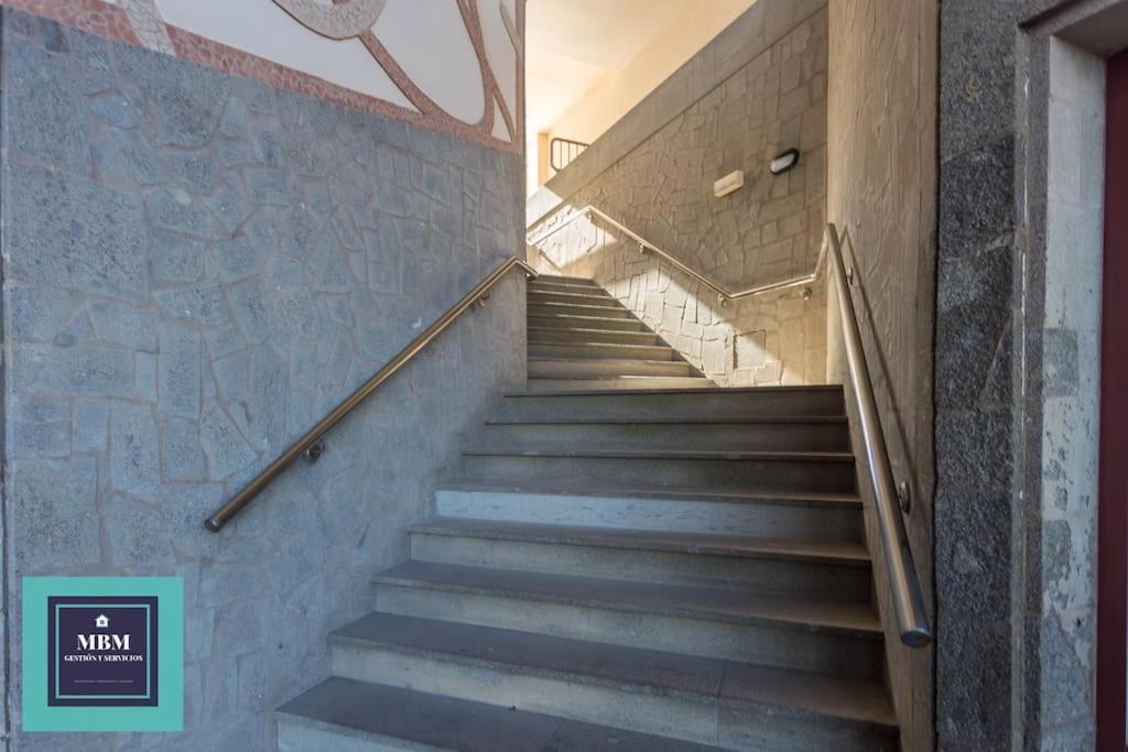 Martina Apartment Las Canteras-Auditorio لاس بالماس دي غران كاناريا المظهر الخارجي الصورة