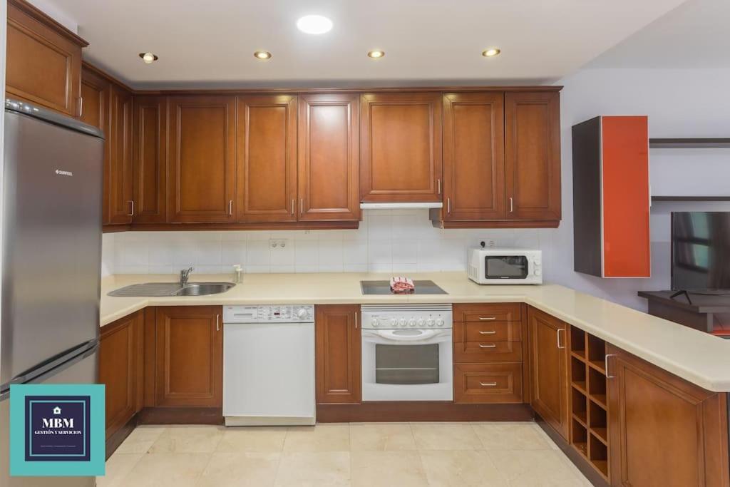 Martina Apartment Las Canteras-Auditorio لاس بالماس دي غران كاناريا المظهر الخارجي الصورة