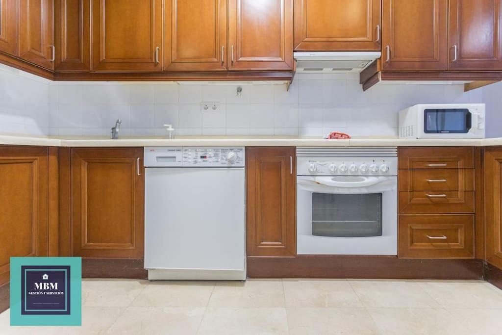 Martina Apartment Las Canteras-Auditorio لاس بالماس دي غران كاناريا المظهر الخارجي الصورة