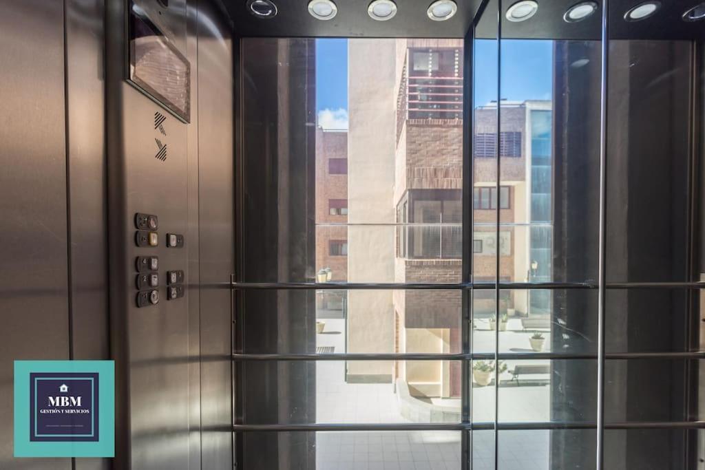 Martina Apartment Las Canteras-Auditorio لاس بالماس دي غران كاناريا المظهر الخارجي الصورة