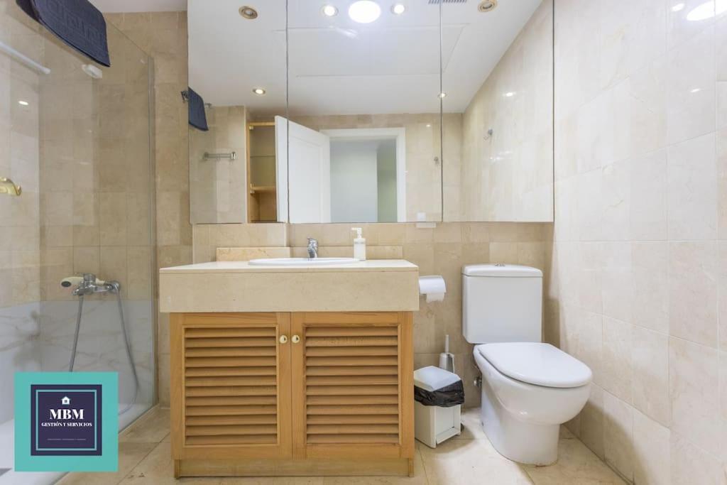 Martina Apartment Las Canteras-Auditorio لاس بالماس دي غران كاناريا المظهر الخارجي الصورة