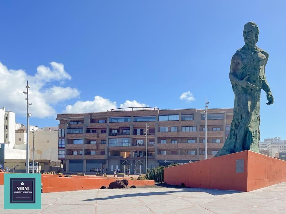 Martina Apartment Las Canteras-Auditorio لاس بالماس دي غران كاناريا المظهر الخارجي الصورة